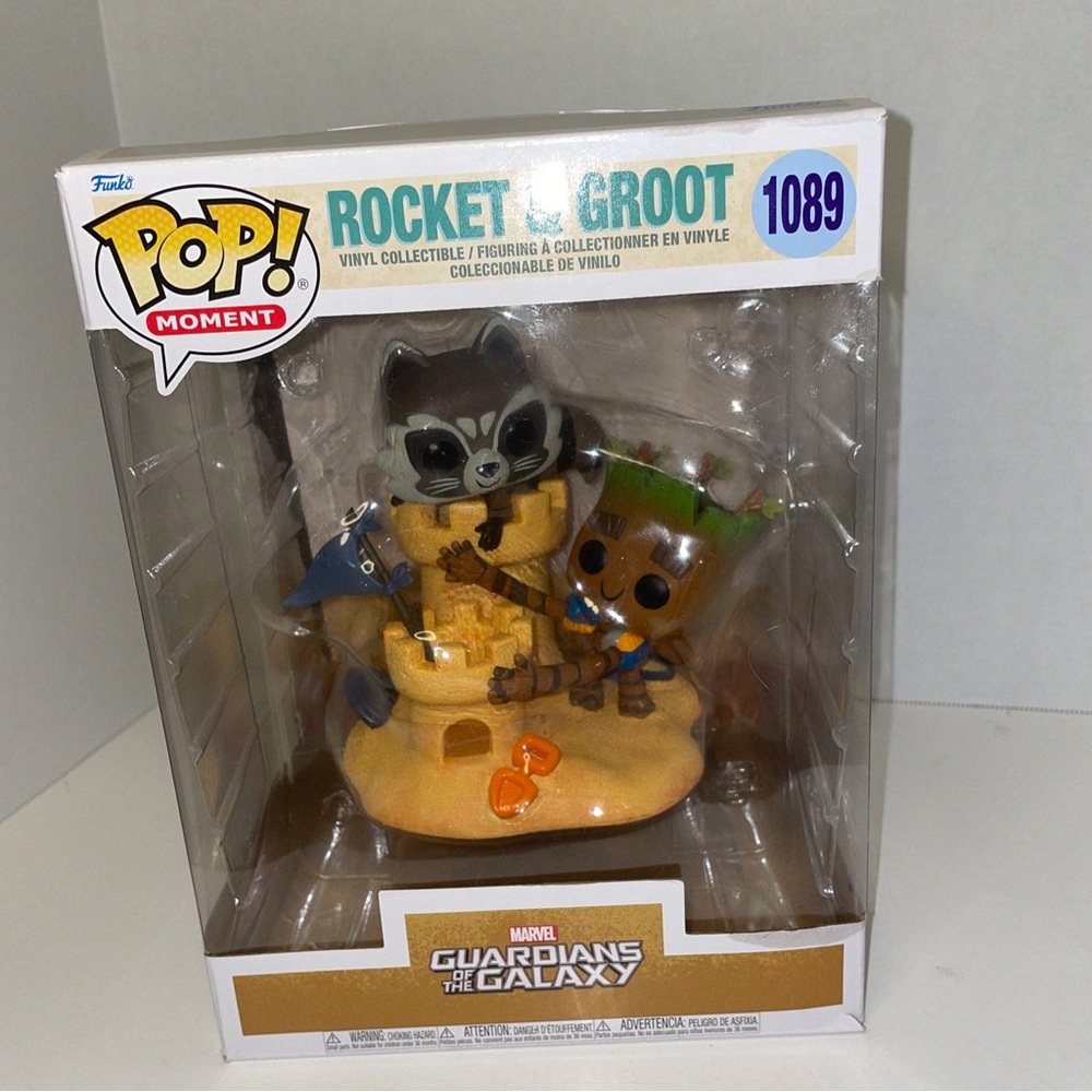 Funko Pop! Moment Marvel Groot & Rocket Beach Day Vinyl Figure BoxLunch Exclusiv